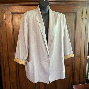 Over & Under - 24W; small checkered pattern Blazer